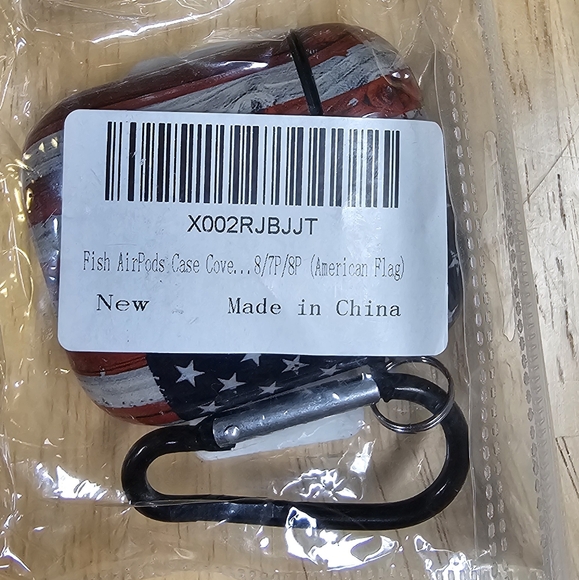 BOGO New Airpods Case Cover & Key Ring - Picture 3 of 5